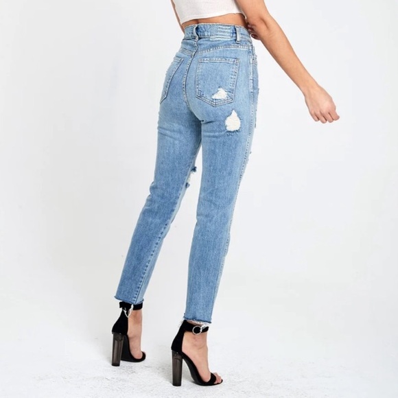 Revice Jeans Dream Fit Sweet Monday Wash Distressed High Waisted Denim size 26 - Picture 2 of 10